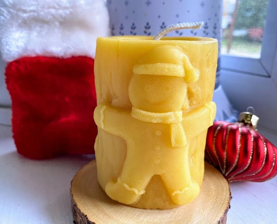 Gingerbread Man Pillar Beeswax Candle | Ginger Bread Bees Wax Candles Christmas | Xmas Gift | Cookie | Fairy Tale | X - Mas | Festive Holiday - Bees Light Candles